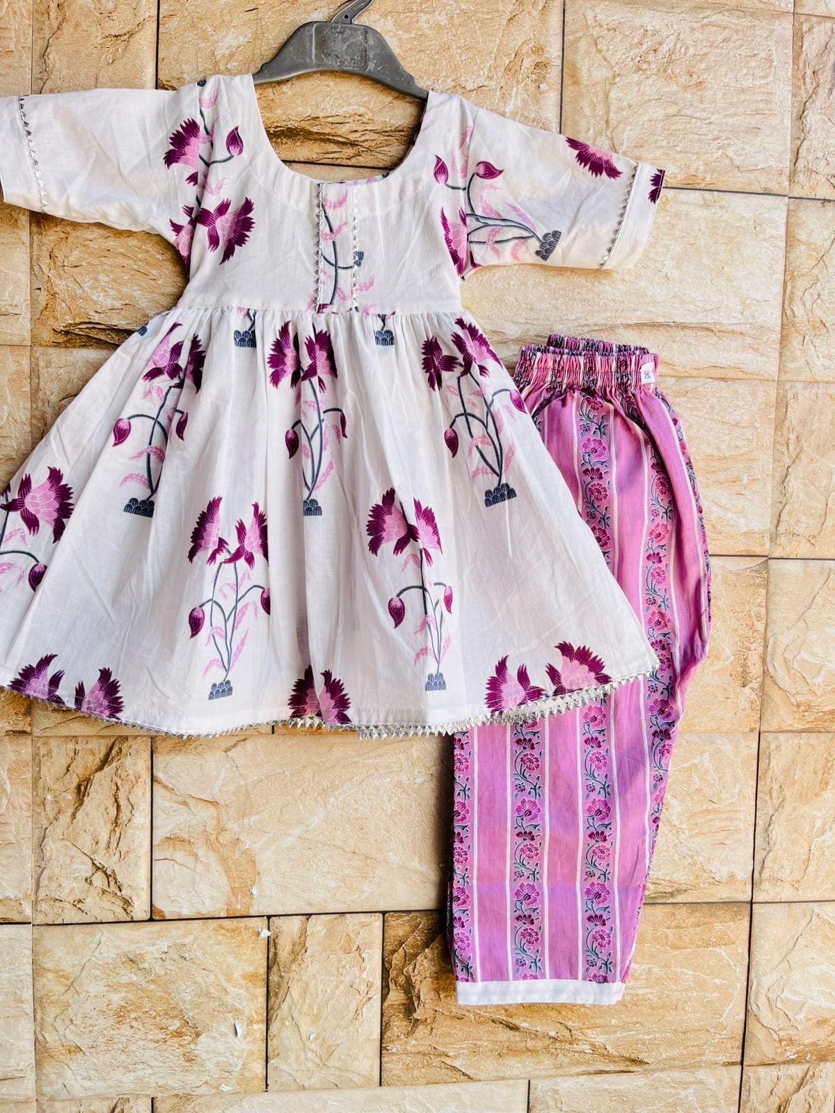 Girls Kurti set Indian dress Kids Salwar kameez cotton floral printed kurta pant set Indian ethnic wear Girls festival outfit Sibling set