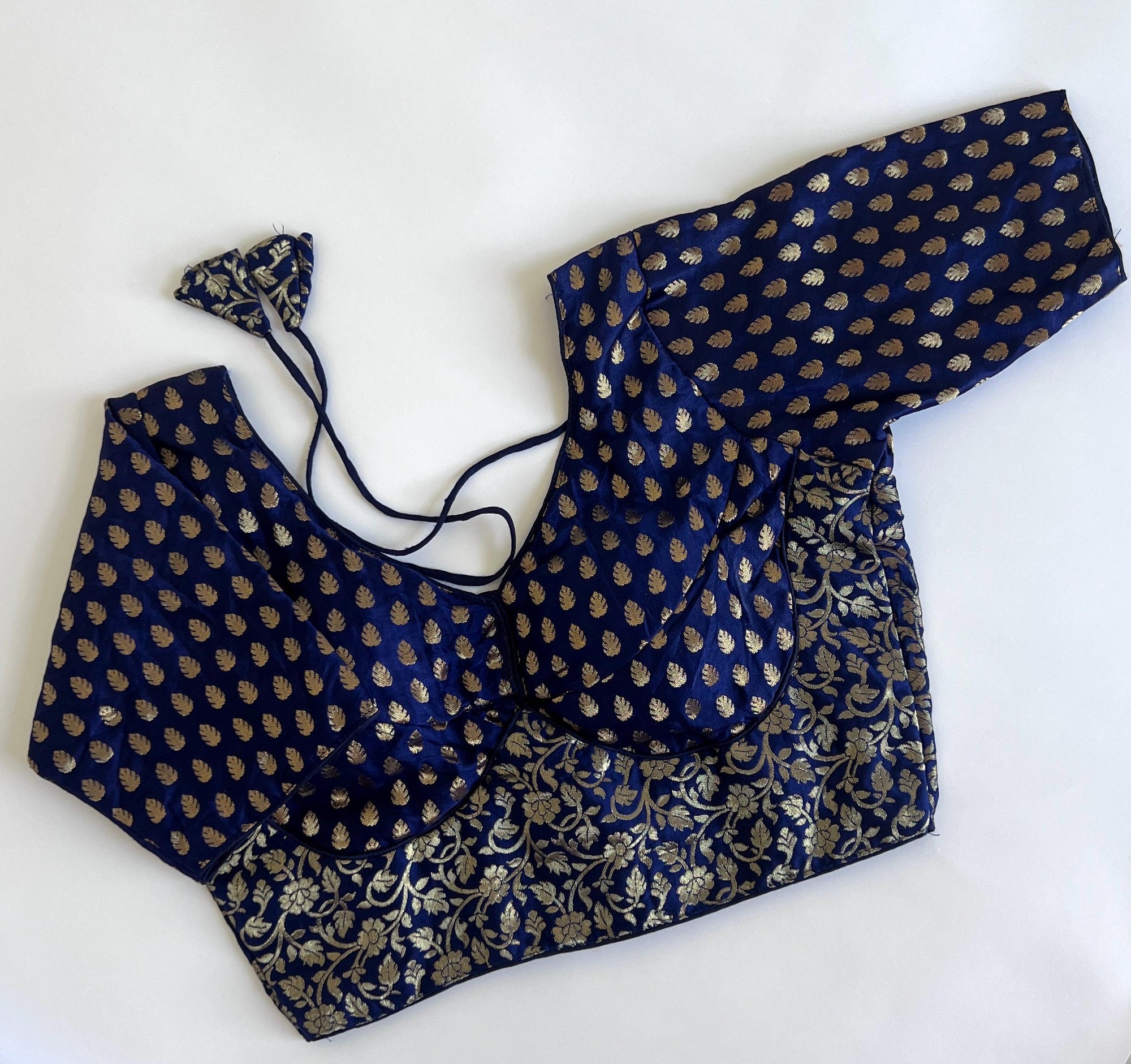 Ready to wear Saree Blouse for Women Indian Ethnic Pre-Stitched Blouse Top Jacquard Crop Top for Saree, Lehenga & Festival