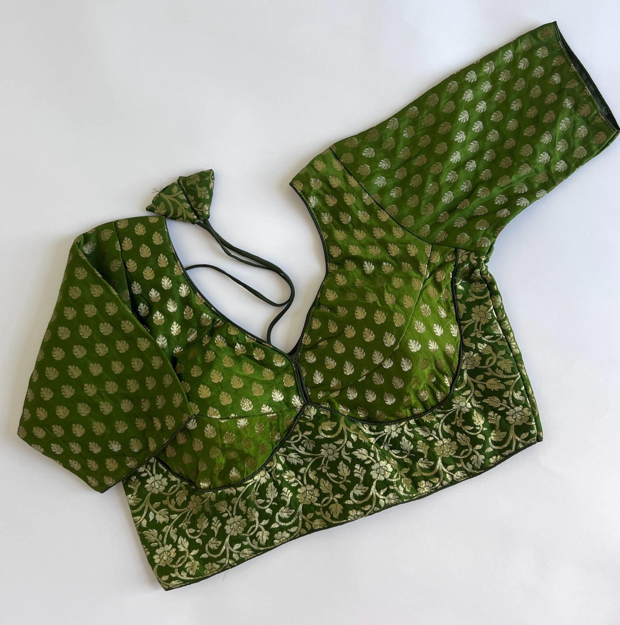 Ready to wear Saree Blouse for Women Indian Ethnic Pre-Stitched Blouse Top Jacquard Crop Top for Saree, Lehenga & Festival